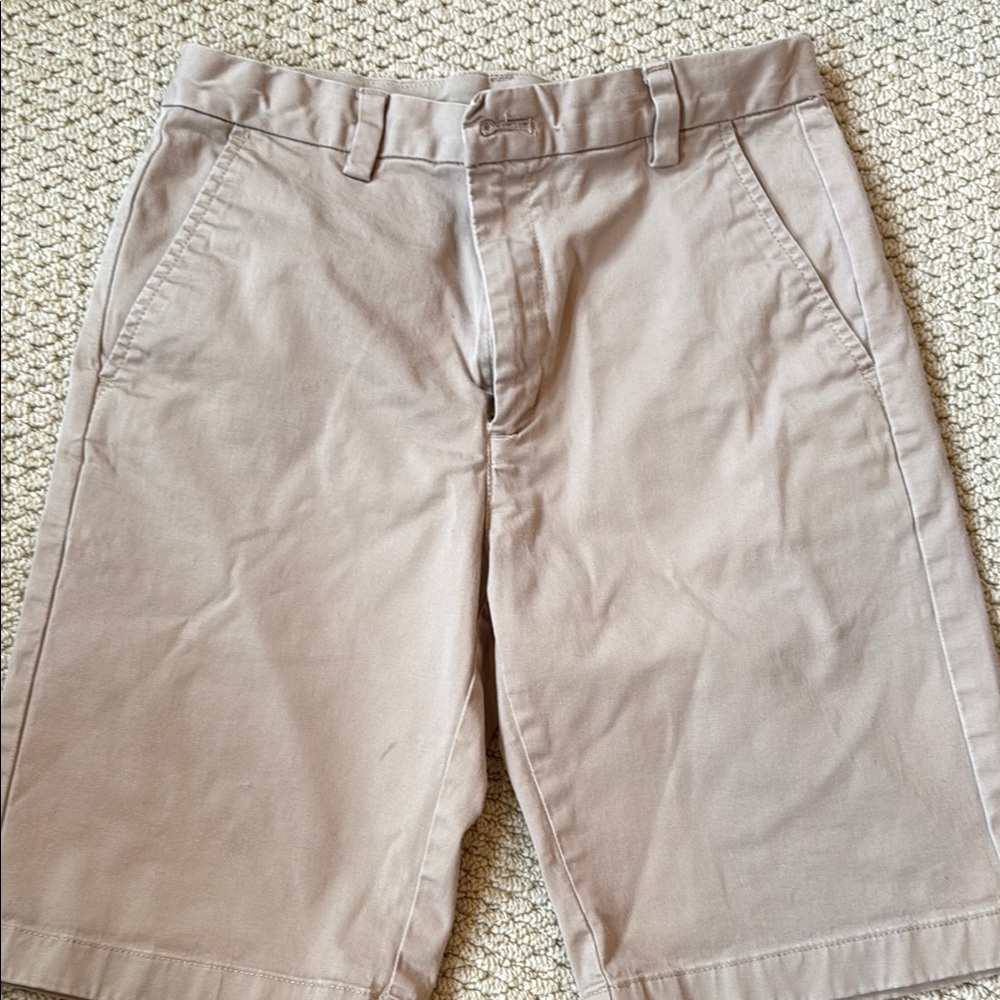Boys Vineyard Vines khaki Shorts